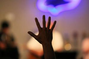 hand_in_worship.preview